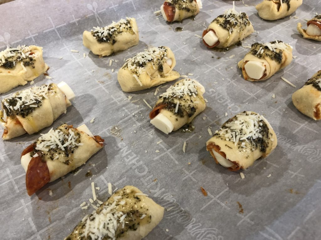 Cheesy Pepperoni Pizza Bites